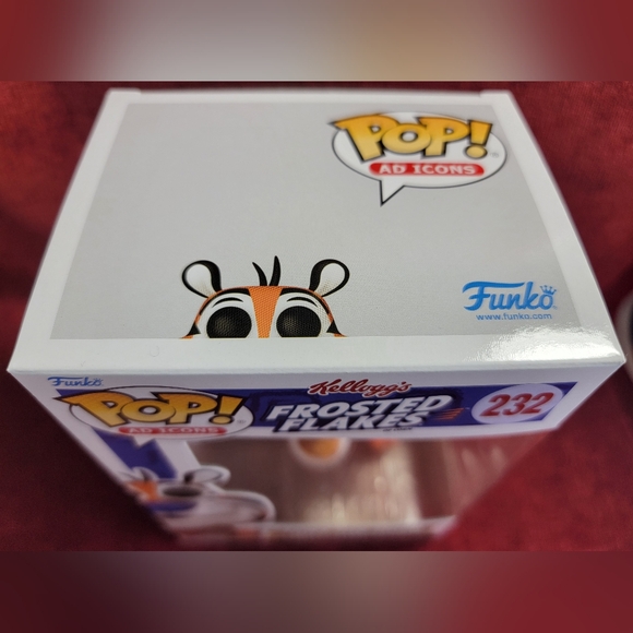 Tony the tiger funko # 232 (nib) With pop protector - Picture 4 of 7